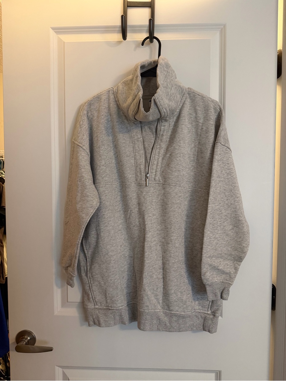 Old Navy Sweatshirt
